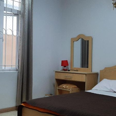 Ground Floor Lovely Two Bedrooms Apartment Flic en Flac Екстер'єр фото